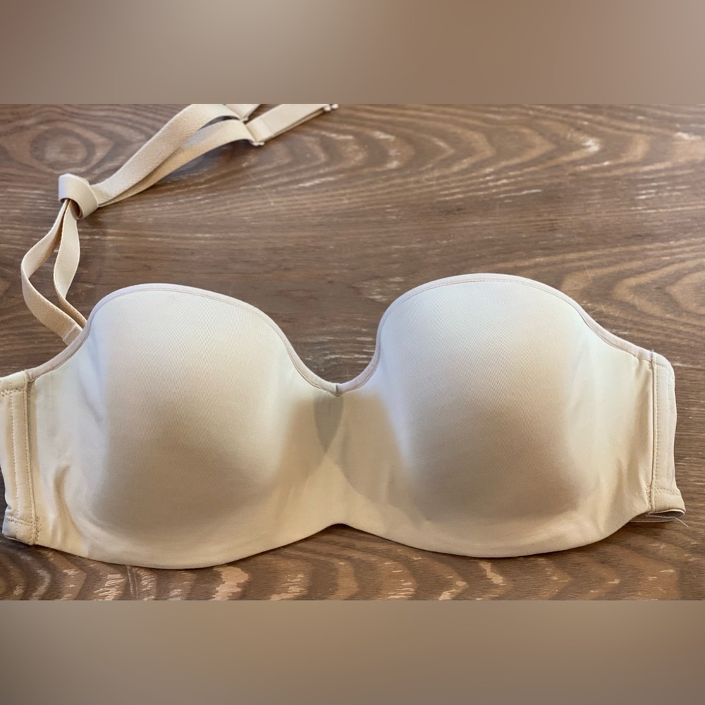 Le Mystere Renaissance Dream Convertible Strapless Bra in Nude